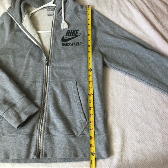 NIKE retro athletic track & field sweater - Picture 2 of 5